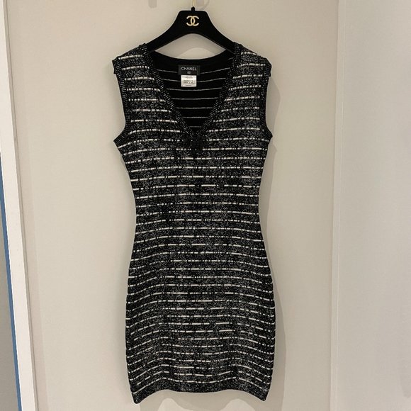 CHANEL Dresses & Skirts - Chanel wool and cashmere dress